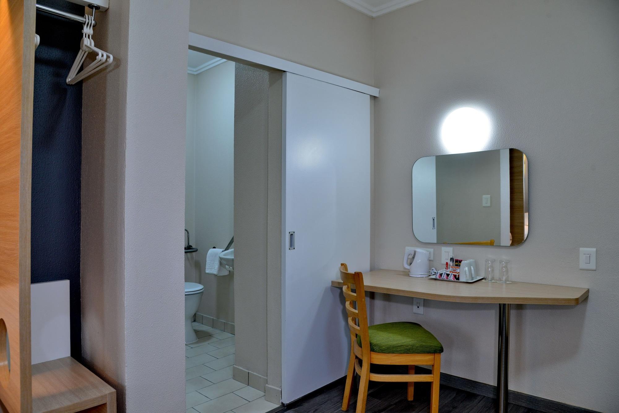 Road Lodge Umhlanga Ridge ダーバン エクステリア 写真