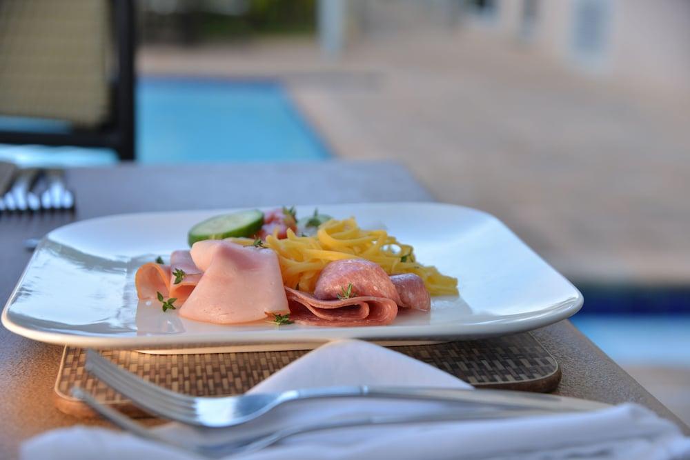 Road Lodge Umhlanga Ridge ダーバン エクステリア 写真