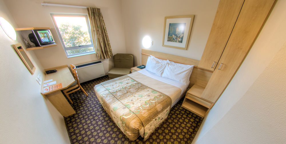 Road Lodge Umhlanga Ridge ダーバン エクステリア 写真